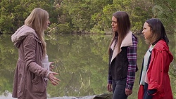 Amber Turner, Paige Novak, Imogen Willis in Neighbours Episode 