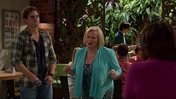 Kyle Canning, Sheila Canning, Naomi Canning in Neighbours Episode 