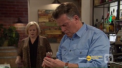 Sheila Canning, Russell Brennan in Neighbours Episode 7206