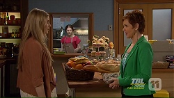 Amber Turner, Susan Kennedy in Neighbours Episode 7210