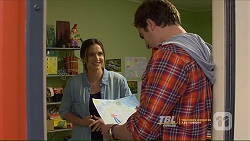 Amy Williams, Kyle Canning in Neighbours Episode 