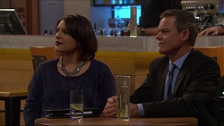 Naomi Canning, Paul Robinson in Neighbours Episode 