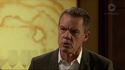 Paul Robinson in Neighbours Episode 