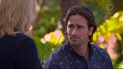 Lauren Turner, Brad Willis in Neighbours Episode 