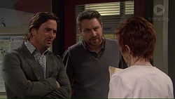 Brad Willis, Wayne Baxter, Susan Kennedy in Neighbours Episode 