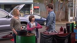 Steph Scully, Jimmy Williams, Kyle Canning in Neighbours Episode 