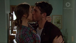 Amy Williams, Liam Barnett in Neighbours Episode 