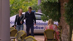 Steph Scully, Mark Brennan in Neighbours Episode 