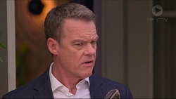 Paul Robinson in Neighbours Episode 