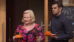 Sheila Canning, Nate Kinski in Neighbours Episode 7243