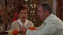 Susan Kennedy, Karl Kennedy in Neighbours Episode 