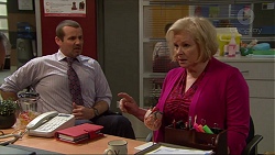 Toadie Rebecchi, Sheila Canning in Neighbours Episode 