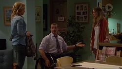 Steph Scully, Toadie Rebecchi, Sonya Rebecchi in Neighbours Episode 7251
