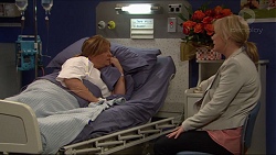 Terese Willis, Lauren Turner in Neighbours Episode 