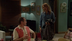 Toadie Rebecchi, Steph Scully in Neighbours Episode 