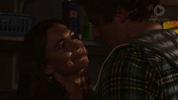 Amy Williams, Kyle Canning in Neighbours Episode 