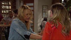 Steph Scully, Sonya Rebecchi in Neighbours Episode 