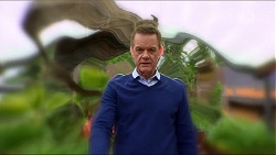 Paul Robinson in Neighbours Episode 