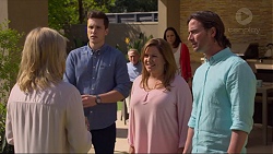 Lauren Turner, Josh Willis, Doug Willis, Terese Willis, Imogen Willis, Brad Willis in Neighbours Episode 