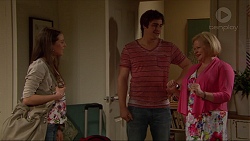 Indiana Crowe, Kyle Canning, Sheila Canning in Neighbours Episode 7268