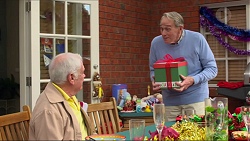 Lou Carpenter, Doug Willis in Neighbours Episode 