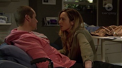 Toadie Rebecchi, Sonya Rebecchi in Neighbours Episode 