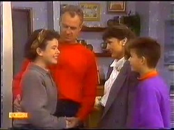 Lucy Robinson, Jim Robinson, Beverly Robinson, Todd Landers in Neighbours Episode 