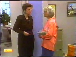 Gail Robinson, Helen Daniels in Neighbours Episode 