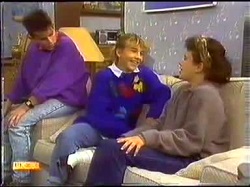 Todd Landers, Emma Gordon, Lucy Robinson in Neighbours Episode 0768