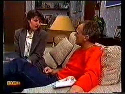 Beverly Robinson, Jim Robinson in Neighbours Episode 