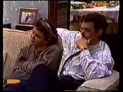 Lucy Robinson, Paul Robinson in Neighbours Episode 