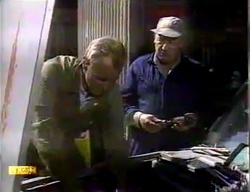 Jim Robinson, Rob Lewis in Neighbours Episode 0869