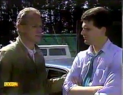Jim Robinson, Des Clarke in Neighbours Episode 0869