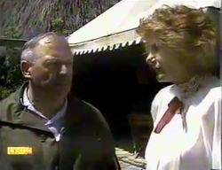 Rob Lewis, Madge Bishop in Neighbours Episode 0870