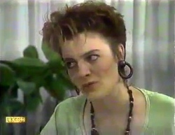 Gail Robinson in Neighbours Episode 