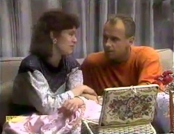 Beverly Robinson, Jim Robinson in Neighbours Episode 0872