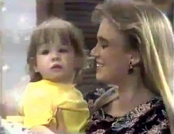 Jamie Clarke, Bronwyn Davies in Neighbours Episode 0876