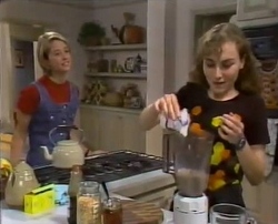 Danni Stark, Debbie Martin in Neighbours Episode 