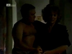 Lou Carpenter, Cheryl Stark in Neighbours Episode 2150