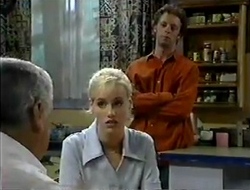 Lou Carpenter, Lisa Elliot, Ben Atkins in Neighbours Episode 