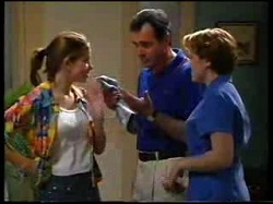 Anne Wilkinson, Karl Kennedy, Libby Kennedy in Neighbours Episode 3046