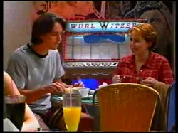 Darren Stark, Libby Kennedy in Neighbours Episode 