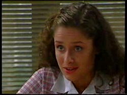 Caitlin Atkins in Neighbours Episode 