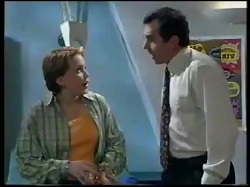 Libby Kennedy, Karl Kennedy in Neighbours Episode 3052