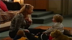 Janelle Timmins, Oscar Scully in Neighbours Episode 4682