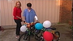 Janelle Timmins, Stingray Timmins in Neighbours Episode 