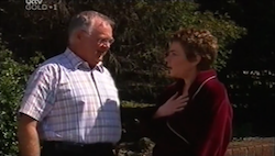 Harold Bishop, Lyn Scully in Neighbours Episode 