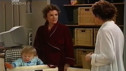 Oscar Scully, Lyn Scully, Susan Kennedy in Neighbours Episode 
