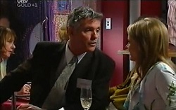 Bobby Hoyland, Izzy Hoyland in Neighbours Episode 