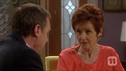 Paul Robinson, Susan Kennedy in Neighbours Episode 